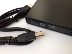 Der Sandberg USB Mini Blu-Ray Burner (Artikelnr.: 133-77)
