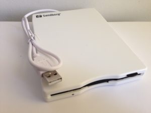 Das Sandberg USB-Floppy Laufwerk