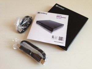 Der Sandberg USB Mini DVD Burner (Artikelnr.: 133-66)